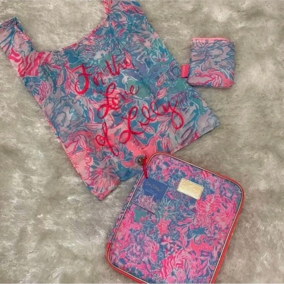 NWT Lilly Pulitzer Viva La Lilly Folio And tote bag w/cover and Tech tablet case - Picture 2 of 6